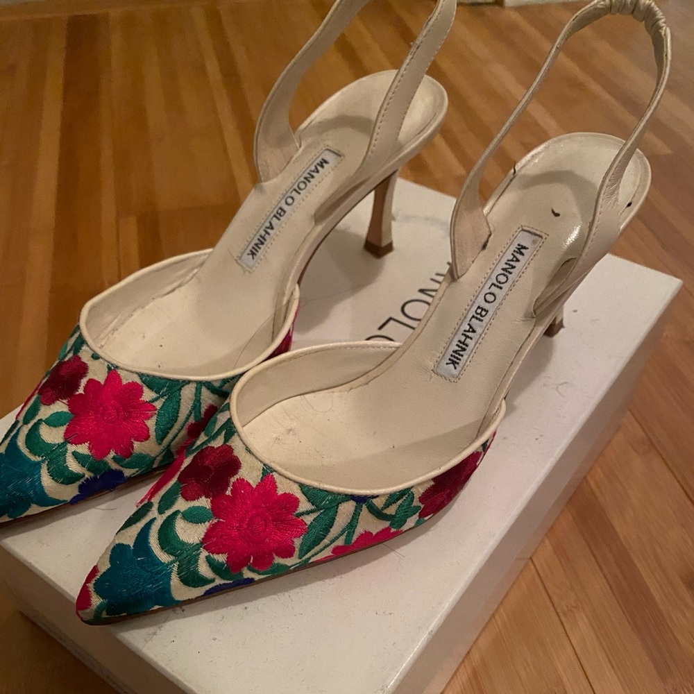 Manolo Blahnik pumps
